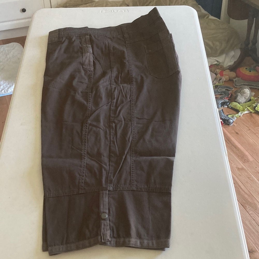 SKU 51  Cotton Ginny Women's Brown Capris